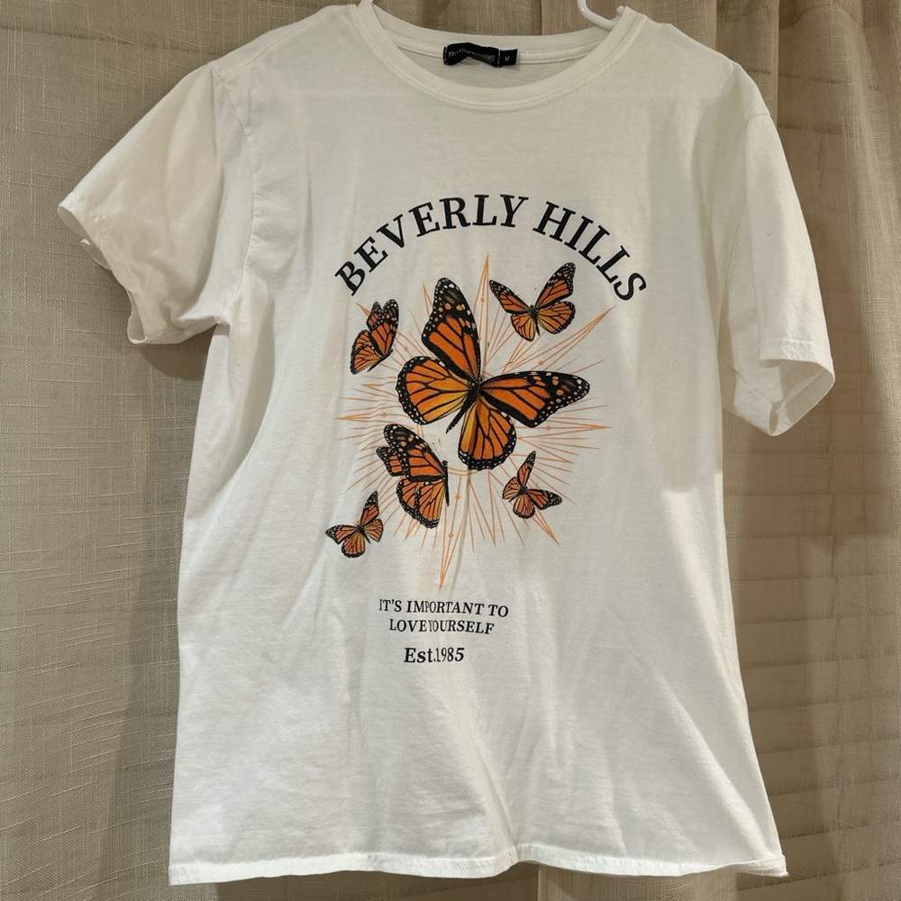Pretty Little Thing Graphic T Shirt